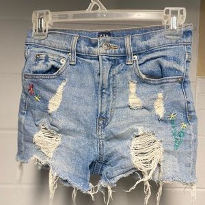 Gap Distressed embroidered shorts